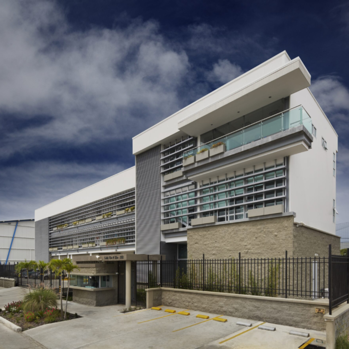 Brise | Celosia C40E - Imagem 1